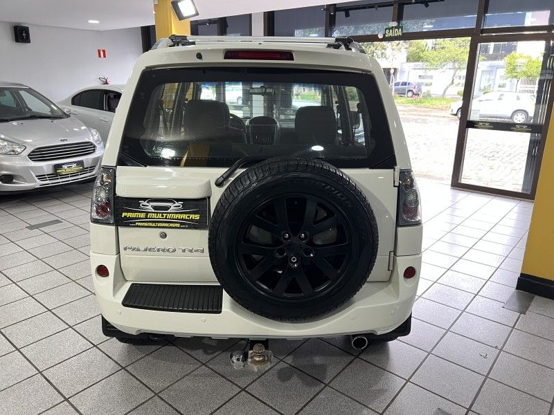 MITSUBISHI PAJERO TR4 2.0 4X4 16V 131CV 2011/2011 PRIME MULTIMARCAS CAXIAS DO SUL / Carros no Vale