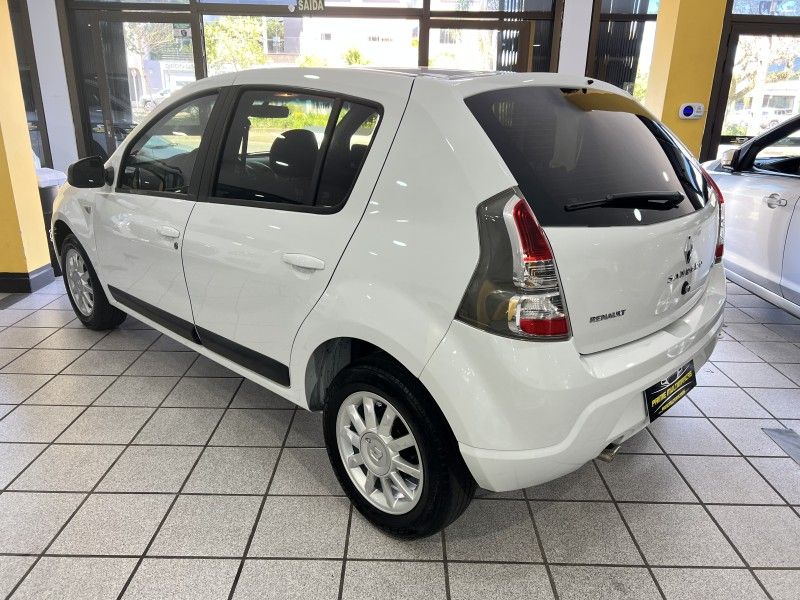 RENAULT SANDERO 1.6 PRIVILÉGE 8V 2014/2014 PRIME MULTIMARCAS CAXIAS DO SUL / Carros no Vale