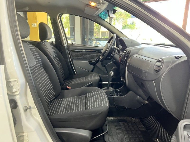 RENAULT SANDERO 1.6 PRIVILÉGE 8V 2014/2014 PRIME MULTIMARCAS CAXIAS DO SUL / Carros no Vale