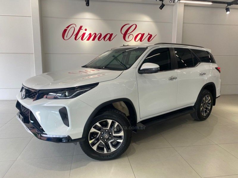 TOYOTA HILUX SW4 2.8 4X4 SRX PLATINUM TURBO 2025/2025 ÓTIMA CAR FLORES DA CUNHA / Carros no Vale TOYOTA HILUX SW4 2.8 4X4 SRX PLATINUM TURBO 2025/2025 ÓTIMA CAR FLORES DA CUNHA / Carros no Vale