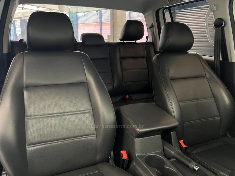 VOLKSWAGEN AMAROK 2.0 TRENDLINE 4X4 CD 16V TURBO INTERCOOLER 2017/2018 ÓTIMA CAR FLORES DA CUNHA / Carros no Vale