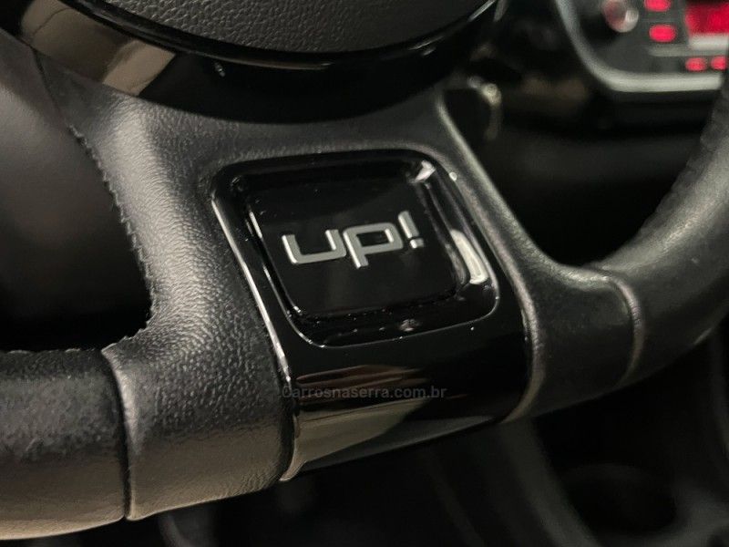 VOLKSWAGEN UP 1.0 MPI RED UP 12V 2016/2017 ÓTIMA CAR FLORES DA CUNHA / Carros no Vale VOLKSWAGEN UP 1.0 MPI RED UP 12V 2016/2017 ÓTIMA CAR FLORES DA CUNHA / Carros no Vale