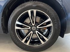 VOLVO XC60 2.0 T5 MOMENTUM 2018/2018 ÓTIMA CAR FLORES DA CUNHA / Carros no Vale
