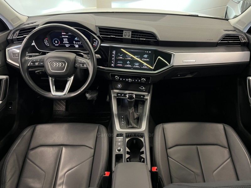 AUDI Q3 2.0 TFSI PERFORMANCE SPORTBACK TURBO 2023/2024 ÓTIMA CAR FLORES DA CUNHA / Carros no Vale