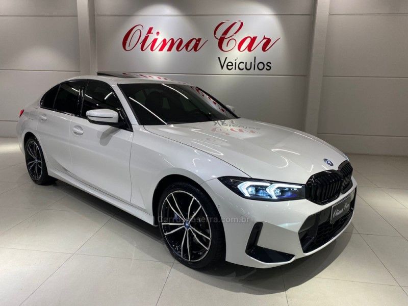 BMW 330E 2.0 M SPORT 16V TURBO HÍBRIDO 2023/2023 ÓTIMA CAR FLORES DA CUNHA / Carros no Vale