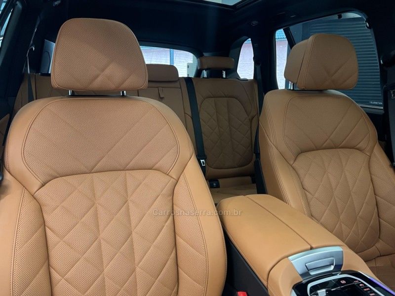 BMW X5 3.0 XDRIVE50E TURBO M SPORT HÍBRIDO 2023/2024 ÓTIMA CAR FLORES DA CUNHA / Carros no Vale BMW X5 3.0 XDRIVE50E TURBO M SPORT HÍBRIDO 2023/2024 ÓTIMA CAR FLORES DA CUNHA / Carros no Vale