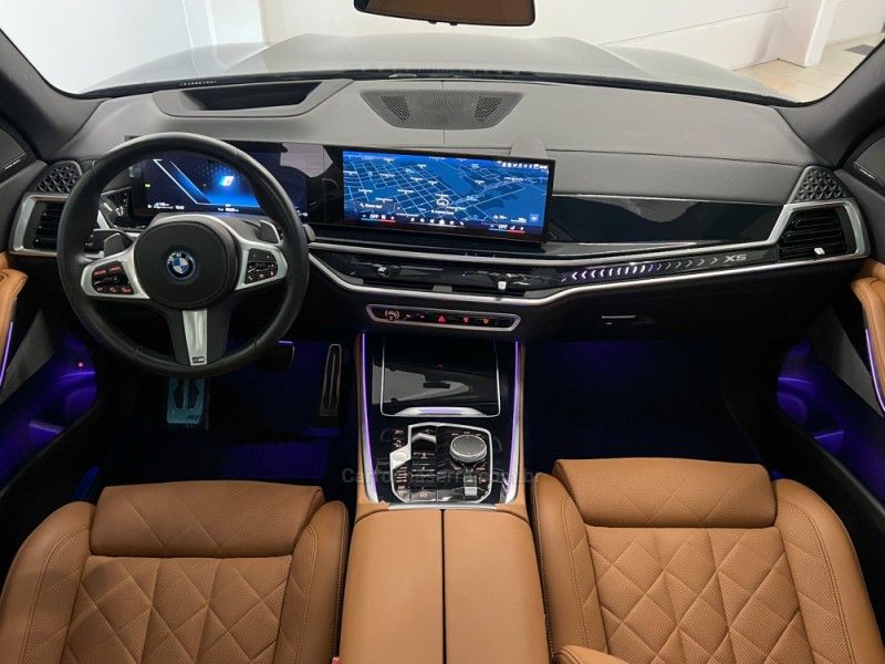 BMW X5 3.0 XDRIVE50E TURBO M SPORT HÍBRIDO 2023/2024 ÓTIMA CAR FLORES DA CUNHA / Carros no Vale BMW X5 3.0 XDRIVE50E TURBO M SPORT HÍBRIDO 2023/2024 ÓTIMA CAR FLORES DA CUNHA / Carros no Vale