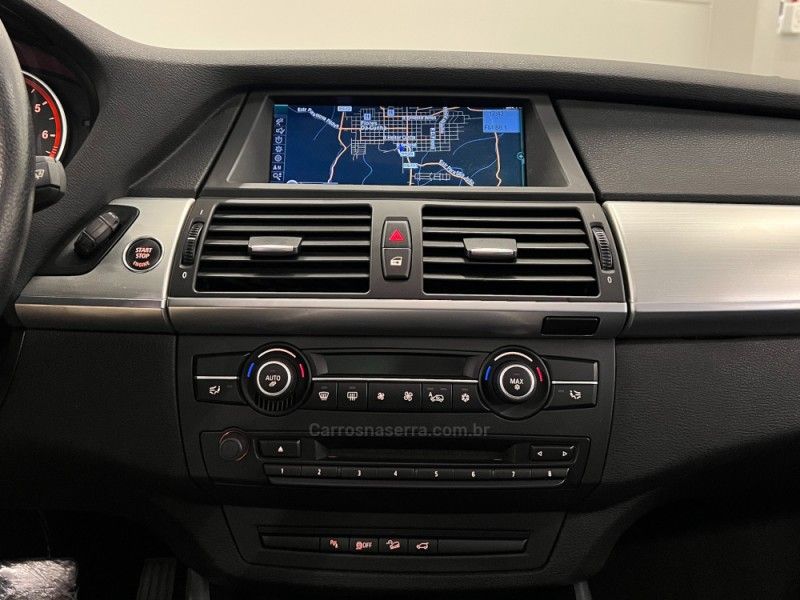 BMW X5 4.4 4X4 50I SPORT V8 32V 2011/2011 ÓTIMA CAR FLORES DA CUNHA / Carros no Vale