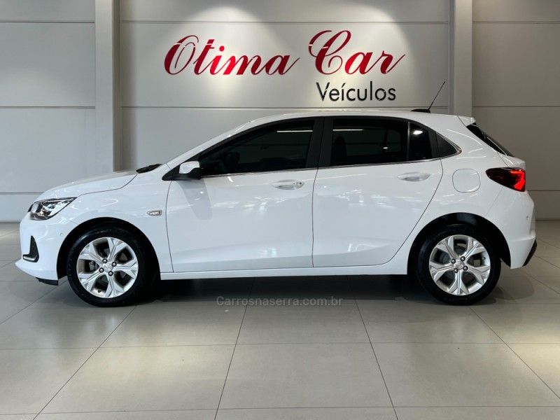 CHEVROLET ONIX 1.0 PREMIER 12V TURBO 2020/2021 ÓTIMA CAR FLORES DA CUNHA / Carros no Vale