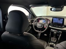 FIAT FASTBACK 1.3 LIMITED EDITION 270 TURBO 2023/2023 ÓTIMA CAR FLORES DA CUNHA / Carros no Vale
