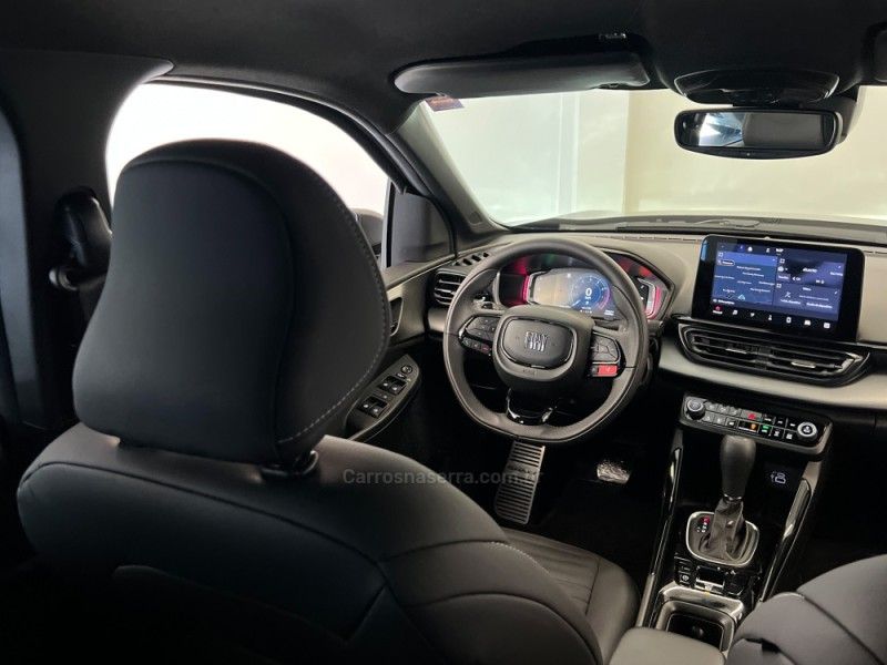 FIAT FASTBACK 1.3 LIMITED EDITION 270 TURBO 2023/2023 ÓTIMA CAR FLORES DA CUNHA / Carros no Vale