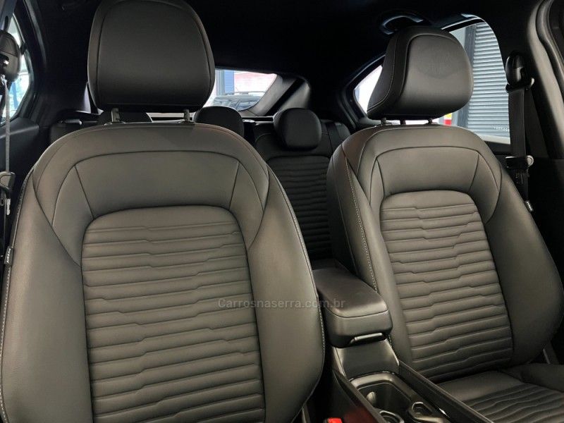 FIAT FASTBACK 1.3 LIMITED EDITION 270 TURBO 2023/2023 ÓTIMA CAR FLORES DA CUNHA / Carros no Vale