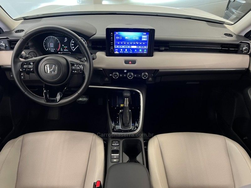 HONDA HR-V 1.5 16V TOURING TURBO 2023/2024 ÓTIMA CAR FLORES DA CUNHA / Carros no Vale