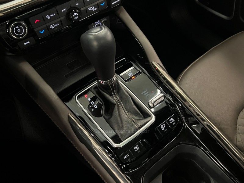 JEEP COMMANDER 2.0 OVERLAND TD380 4X4 TURBO 2024/2025 ÓTIMA CAR FLORES DA CUNHA / Carros no Vale JEEP COMMANDER 2.0 OVERLAND TD380 4X4 TURBO 2024/2025 ÓTIMA CAR FLORES DA CUNHA / Carros no Vale