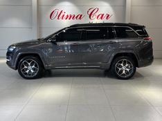 JEEP COMMANDER 2.0 OVERLAND TD380 4X4 TURBO 2024/2025 ÓTIMA CAR FLORES DA CUNHA / Carros no Vale