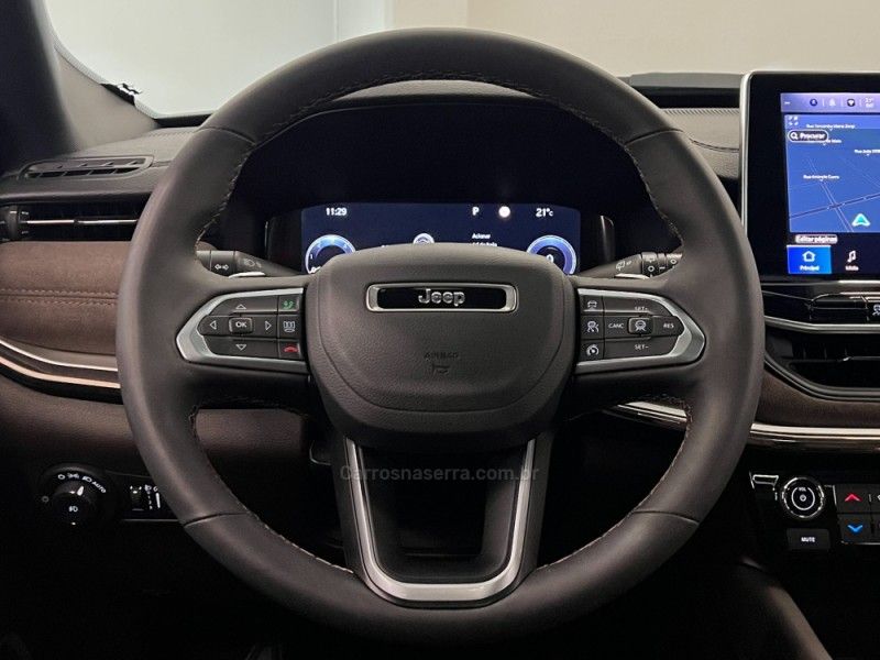 JEEP COMMANDER 2.0 OVERLAND TD380 4X4 TURBO 2024/2025 ÓTIMA CAR FLORES DA CUNHA / Carros no Vale JEEP COMMANDER 2.0 OVERLAND TD380 4X4 TURBO 2024/2025 ÓTIMA CAR FLORES DA CUNHA / Carros no Vale