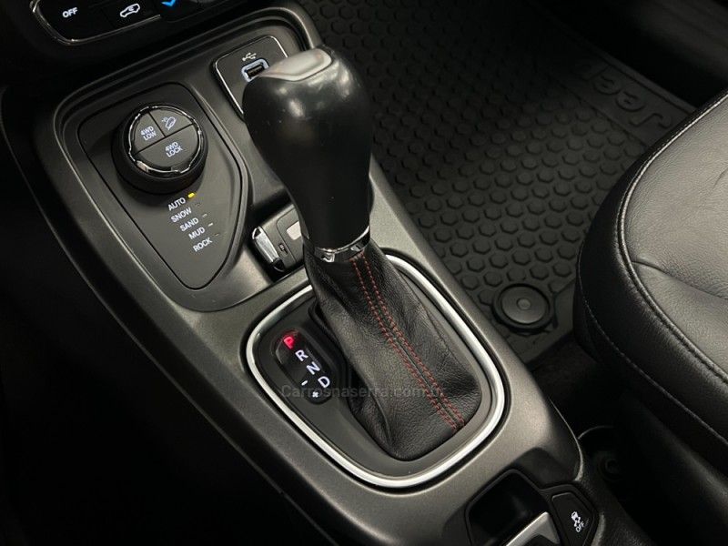 JEEP COMPASS 2.0 16V TRAILHAWK 4X4 2017/2018 ÓTIMA CAR FLORES DA CUNHA / Carros no Vale JEEP COMPASS 2.0 16V TRAILHAWK 4X4 2017/2018 ÓTIMA CAR FLORES DA CUNHA / Carros no Vale