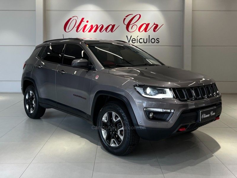 JEEP COMPASS 2.0 16V TRAILHAWK 4X4 2017/2018 ÓTIMA CAR FLORES DA CUNHA / Carros no Vale JEEP COMPASS 2.0 16V TRAILHAWK 4X4 2017/2018 ÓTIMA CAR FLORES DA CUNHA / Carros no Vale