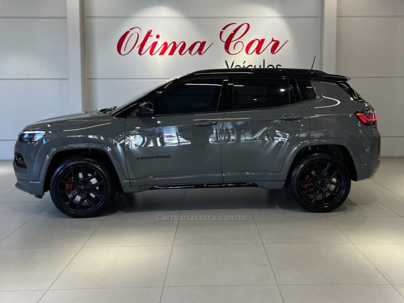 JEEP COMPASS 2.0 HURRICANE BLACKHAWK 4X4 TURBO 2024/2025 ÓTIMA CAR FLORES DA CUNHA / Carros no Vale