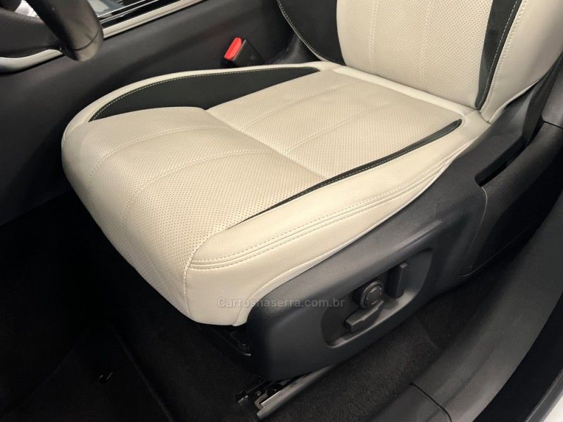 LAND ROVER RANGE ROVER VELAR 3.0 V6 P340 R-DYNAMIC SE 2020/2020 ÓTIMA CAR FLORES DA CUNHA / Carros no Vale