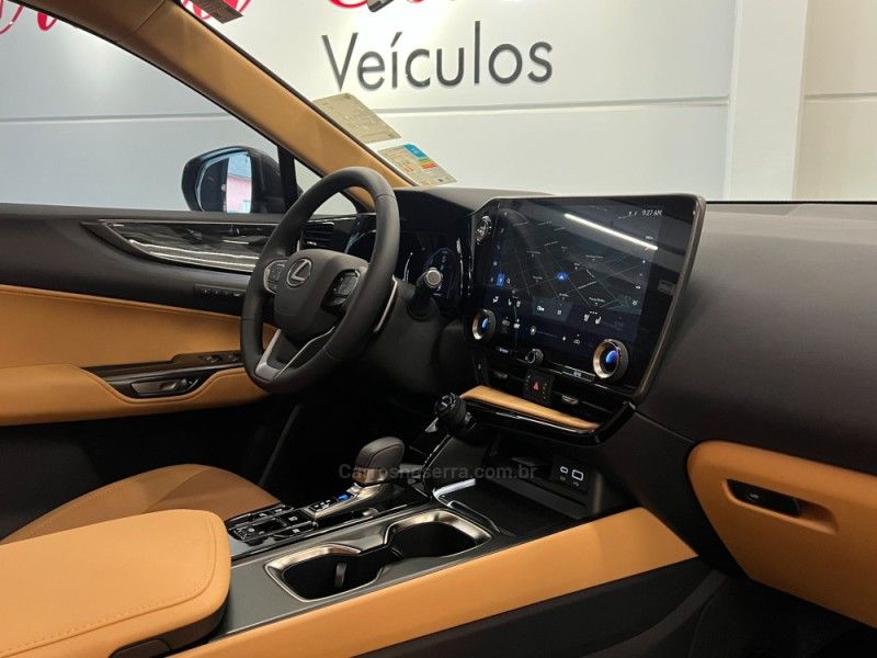 LEXUS NX350 H 2.5 LUXURY 4X4 16V HÍBRIDO 2025/2026 ÓTIMA CAR FLORES DA CUNHA / Carros no Vale