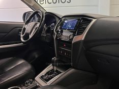 MITSUBISHI L200 TRITON 2.4 16V TURBO SPORT HPE TOP CD 4X4 2021/2022 ÓTIMA CAR FLORES DA CUNHA / Carros no Vale