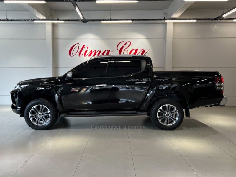 MITSUBISHI L200 TRITON 2.4 16V TURBO SPORT HPE TOP CD 4X4 2021/2022 ÓTIMA CAR FLORES DA CUNHA / Carros no Vale