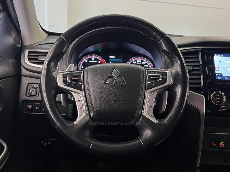MITSUBISHI L200 TRITON 2.4 16V TURBO SPORT HPE TOP CD 4X4 2021/2022 ÓTIMA CAR FLORES DA CUNHA / Carros no Vale