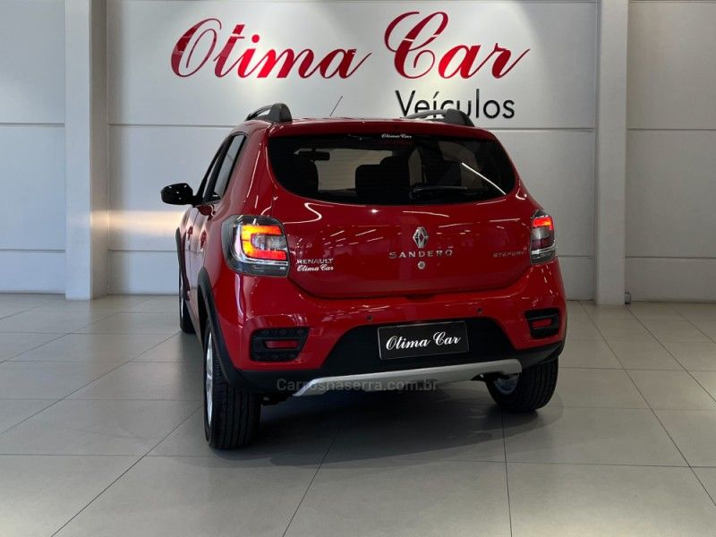 RENAULT SANDERO 1.6 STEPWAY EASY R 16V 2017/2018 ÓTIMA CAR FLORES DA CUNHA / Carros no Vale