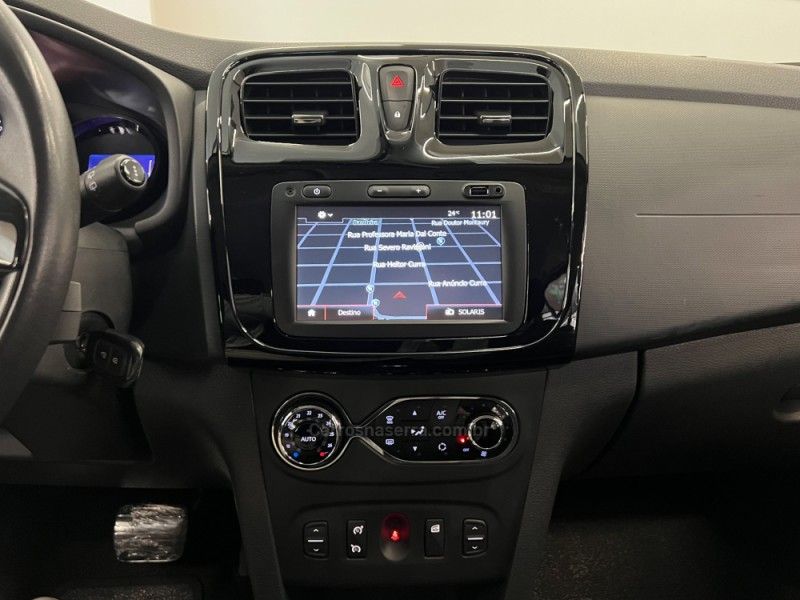 RENAULT SANDERO 1.6 STEPWAY EASY R 16V 2017/2018 ÓTIMA CAR FLORES DA CUNHA / Carros no Vale