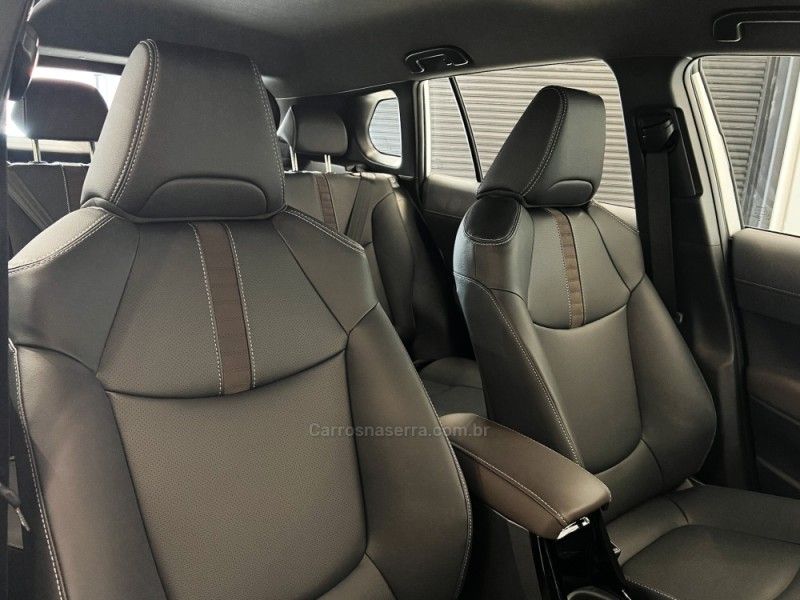 TOYOTA COROLLA 2.0 CROSS XRE 16V 2025/2026 ÓTIMA CAR FLORES DA CUNHA / Carros no Vale