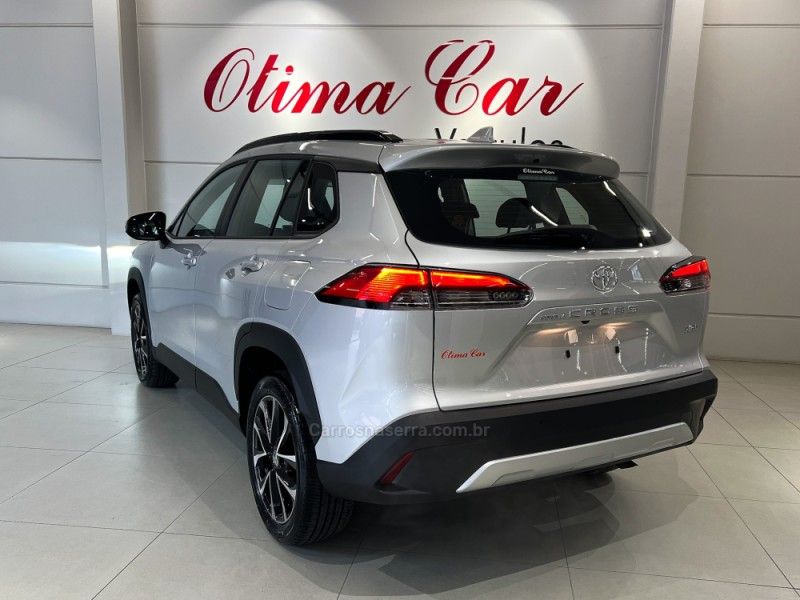 TOYOTA COROLLA 2.0 CROSS XRE 16V 2025/2026 ÓTIMA CAR FLORES DA CUNHA / Carros no Vale