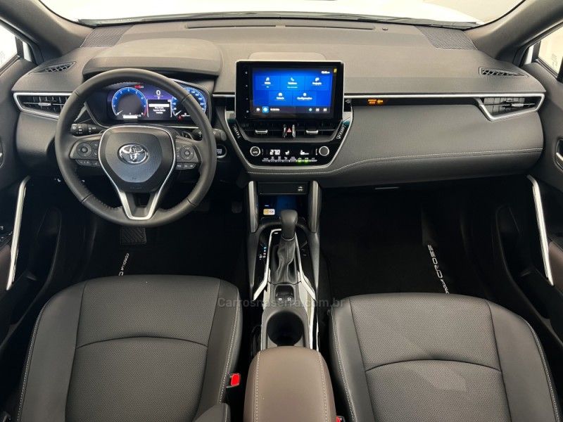 TOYOTA COROLLA 2.0 CROSS XRE 16V 2025/2026 ÓTIMA CAR FLORES DA CUNHA / Carros no Vale