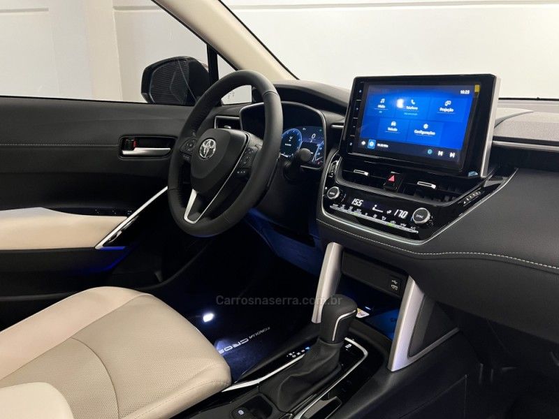 TOYOTA COROLLA 2.0 CROSS XRX 16V 2025/2026 ÓTIMA CAR FLORES DA CUNHA / Carros no Vale