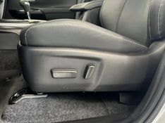 TOYOTA HILUX SW4 2.8 4X4 SRX PLATINUM TURBO 2025/2025 ÓTIMA CAR FLORES DA CUNHA / Carros no Vale