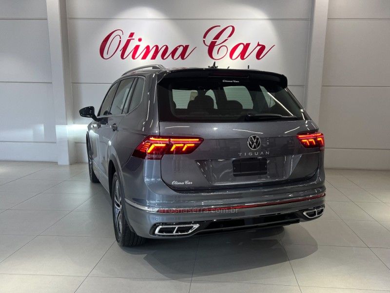 VOLKSWAGEN TIGUAN 2.0 ALLSPACE R-LINE 300 TSI 2024/2025 ÓTIMA CAR FLORES DA CUNHA / Carros no Vale VOLKSWAGEN TIGUAN 2.0 ALLSPACE R-LINE 300 TSI 2024/2025 ÓTIMA CAR FLORES DA CUNHA / Carros no Vale