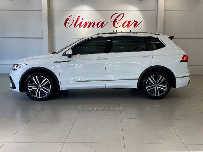 VOLKSWAGEN TIGUAN 2.0 ALLSPACE R-LINE 300 TSI 2024/2025 ÓTIMA CAR FLORES DA CUNHA / Carros no Vale VOLKSWAGEN TIGUAN 2.0 ALLSPACE R-LINE 300 TSI 2024/2025 ÓTIMA CAR FLORES DA CUNHA / Carros no Vale