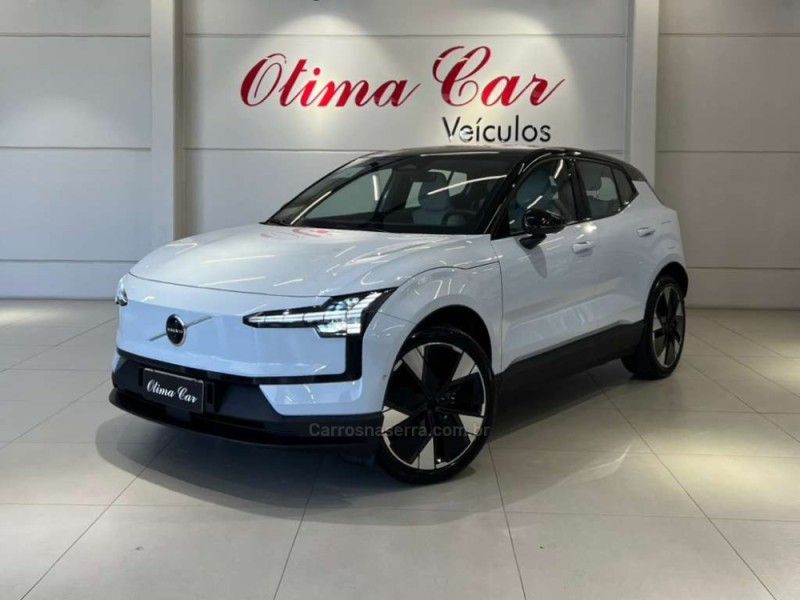 VOLVO EX30 ULTRA EXTENDED RANGE 2024/2024 ÓTIMA CAR FLORES DA CUNHA / Carros no Vale