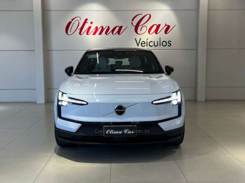 VOLVO EX30 ULTRA EXTENDED RANGE 2024/2024 ÓTIMA CAR FLORES DA CUNHA / Carros no Vale