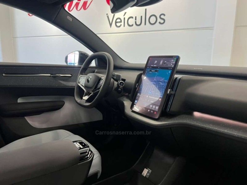 VOLVO EX30 ULTRA EXTENDED RANGE 2024/2024 ÓTIMA CAR FLORES DA CUNHA / Carros no Vale