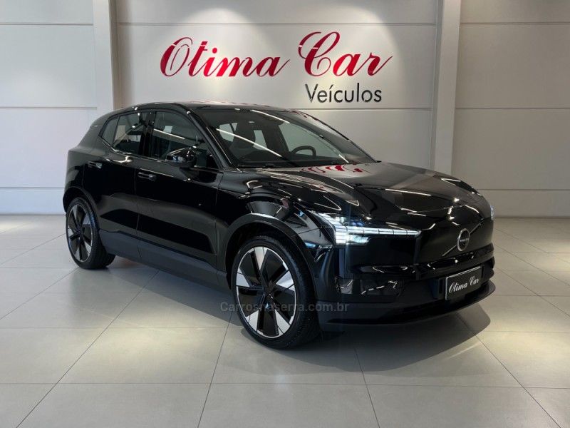 VOLVO EX30 ULTRA EXTENDED RANGE 2024/2024 ÓTIMA CAR FLORES DA CUNHA / Carros no Vale
