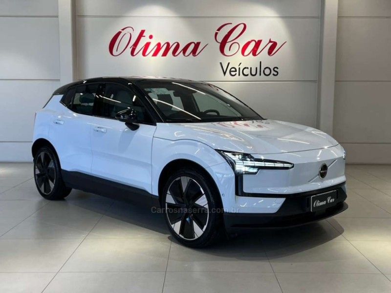 VOLVO EX30 ULTRA EXTENDED RANGE 2024/2024 ÓTIMA CAR FLORES DA CUNHA / Carros no Vale