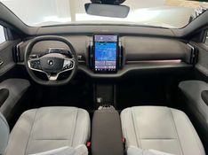 VOLVO EX30 ULTRA EXTENDED RANGE 2024/2024 ÓTIMA CAR FLORES DA CUNHA / Carros no Vale