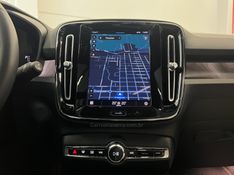 VOLVO XC 40 P6 RECHARGE ELECTRIC PLUS 2022/2023 ÓTIMA CAR FLORES DA CUNHA / Carros no Vale