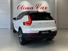 VOLVO XC 40 P6 RECHARGE ELECTRIC PLUS 2022/2023 ÓTIMA CAR FLORES DA CUNHA / Carros no Vale