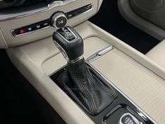 VOLVO XC60 2.0 T5 MOMENTUM 2018/2018 ÓTIMA CAR FLORES DA CUNHA / Carros no Vale