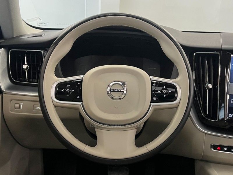 VOLVO XC60 2.0 T5 MOMENTUM 2018/2018 ÓTIMA CAR FLORES DA CUNHA / Carros no Vale VOLVO XC60 2.0 T5 MOMENTUM 2018/2018 ÓTIMA CAR FLORES DA CUNHA / Carros no Vale