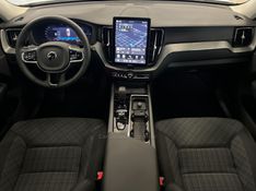 VOLVO XC60 2.0 T8 RECHARGE PLUS AWD HIBRIDO 2025/2026 ÓTIMA CAR FLORES DA CUNHA / Carros no Vale