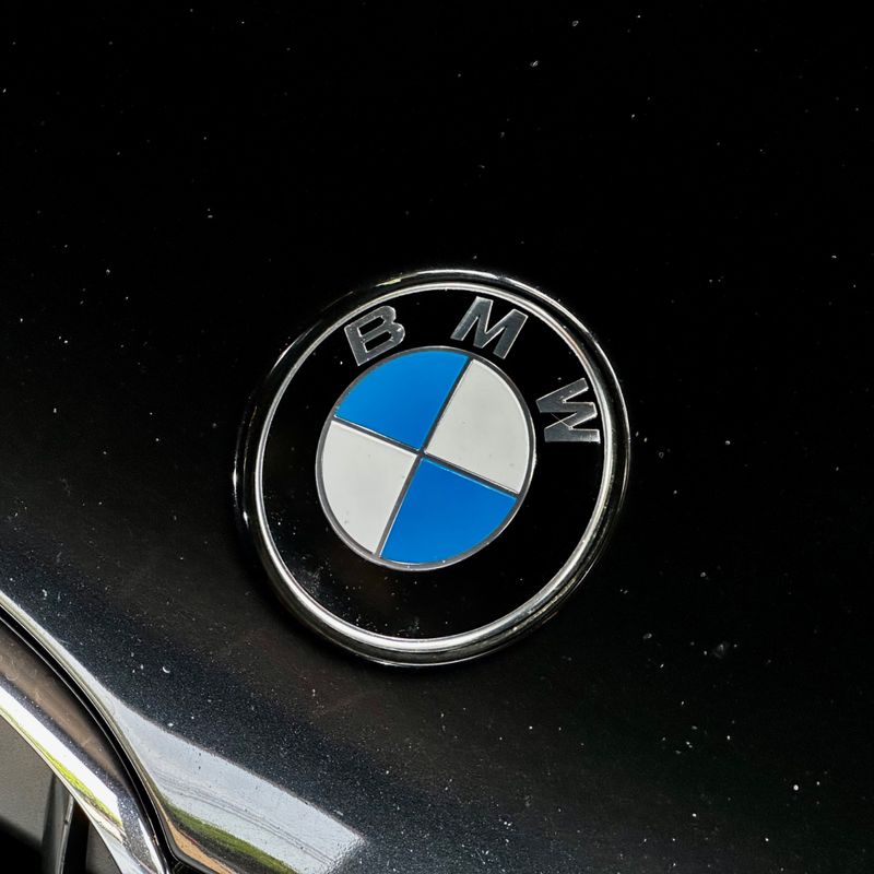 Bmw X1 X25i Activeflex 2017/2018 DL MOTORS LAJEADO / Carros no Vale