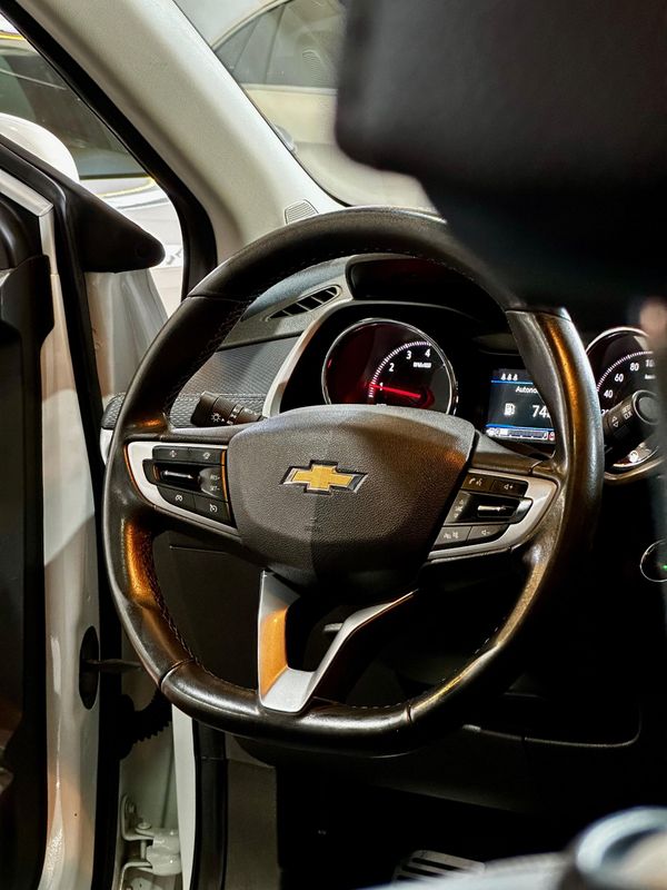 Chevrolet Tracker 12t A Pr 2021/2022 DL MOTORS LAJEADO / Carros no Vale